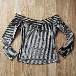 🤎 off shoulder top
